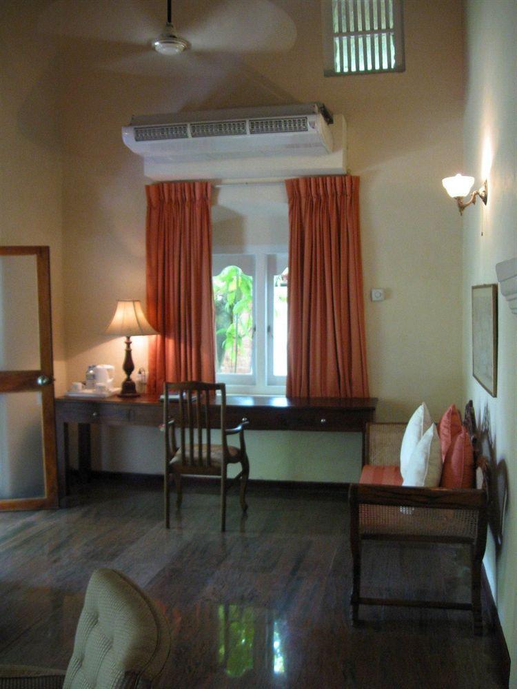 Kosgoda Beach Resort Extérieur photo