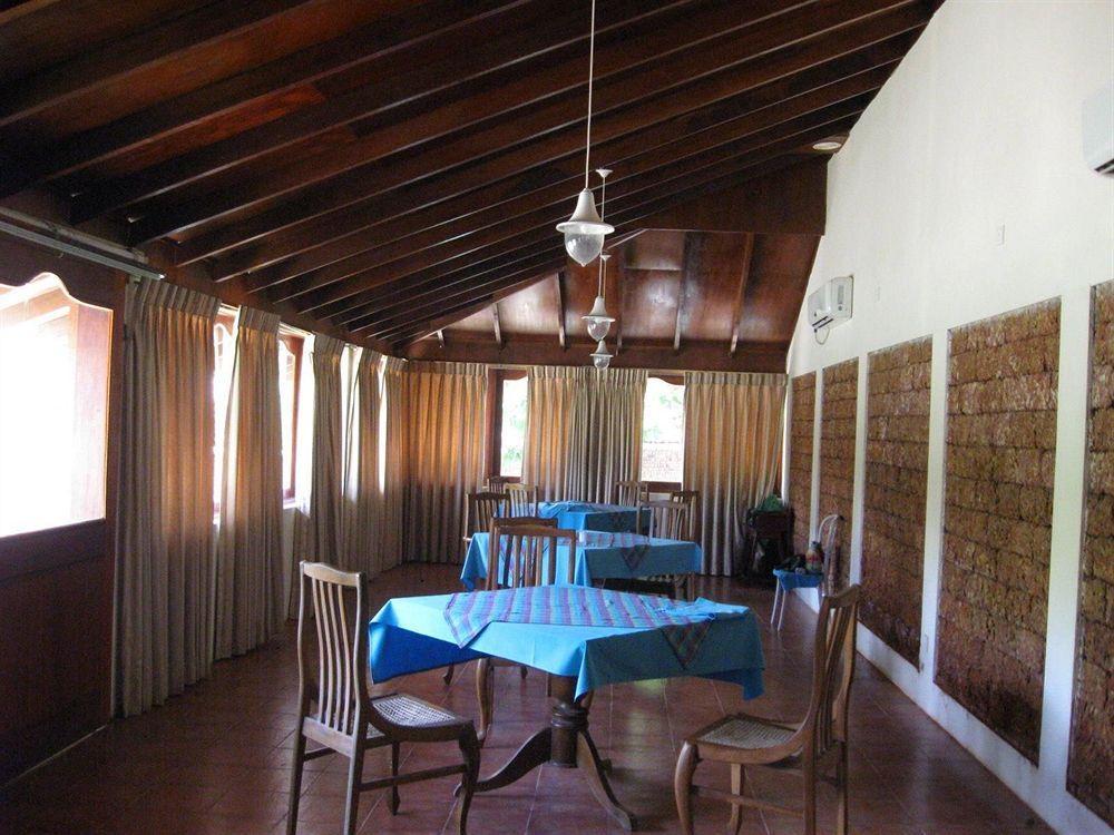 Kosgoda Beach Resort Extérieur photo